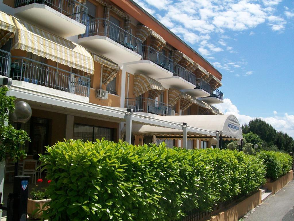 Residenza Hotel Garden Toscolano Maderno Bagian luar foto