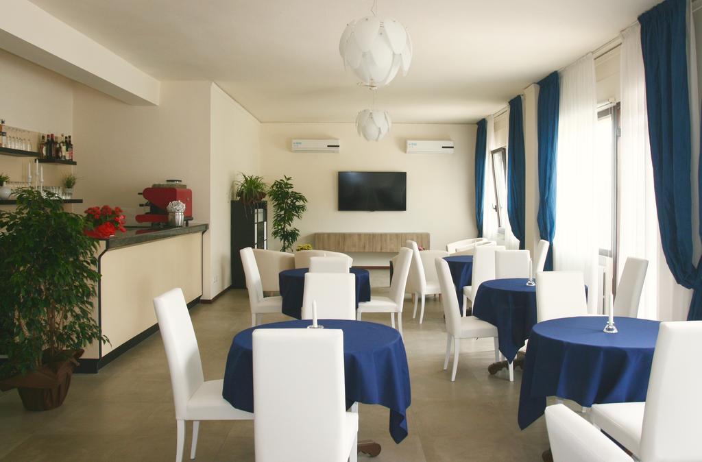 Residenza Hotel Garden Toscolano Maderno Bagian luar foto