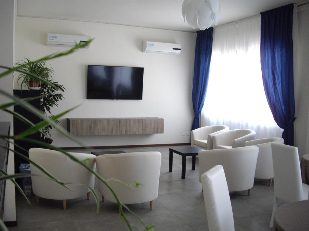 Residenza Hotel Garden Toscolano Maderno Bagian luar foto