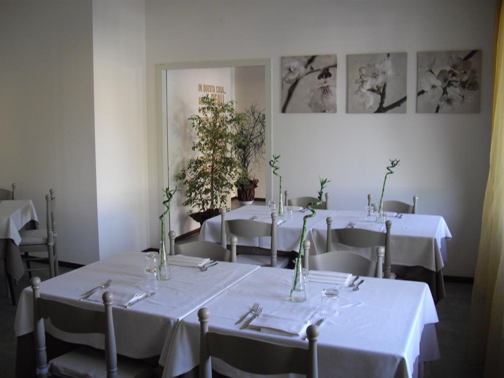 Residenza Hotel Garden Toscolano Maderno Bagian luar foto