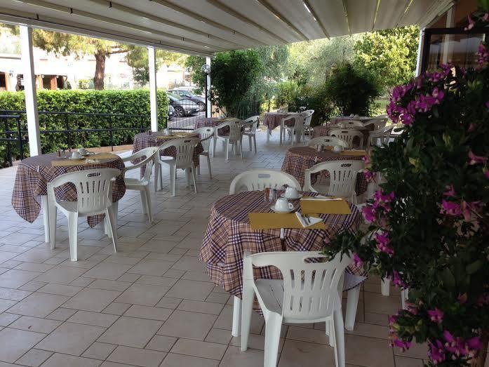 Residenza Hotel Garden Toscolano Maderno Bagian luar foto